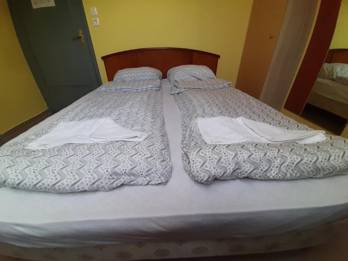 Retro Hotel Merid زاماردي المظهر الخارجي الصورة