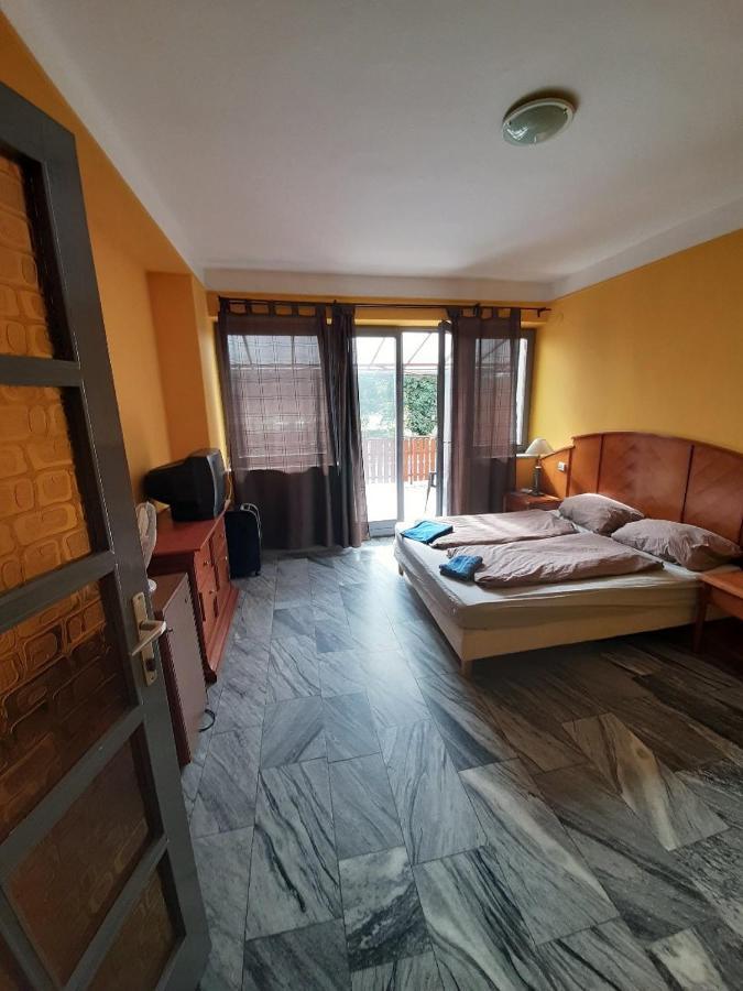 Retro Hotel Merid زاماردي المظهر الخارجي الصورة