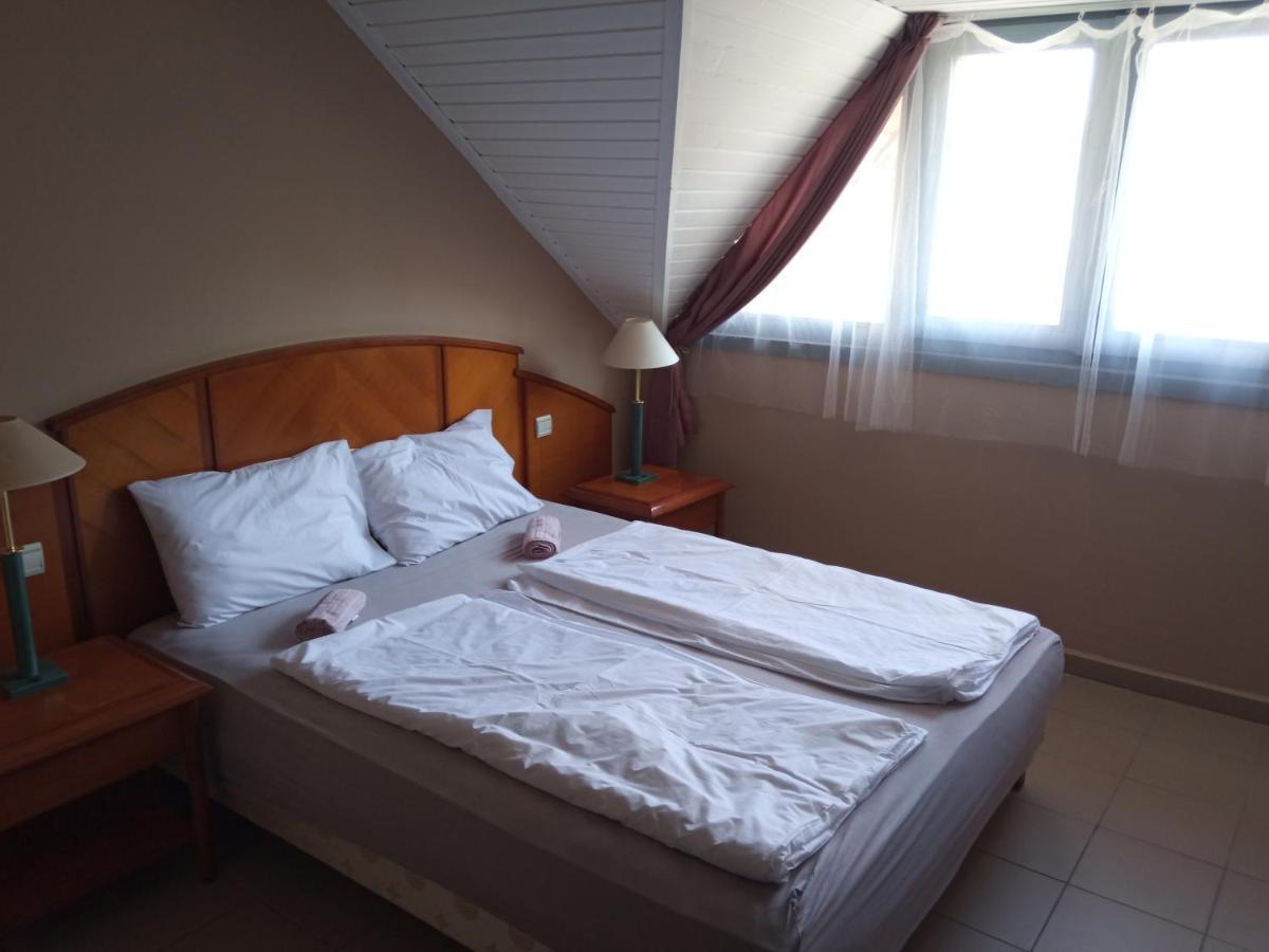 Retro Hotel Merid زاماردي المظهر الخارجي الصورة
